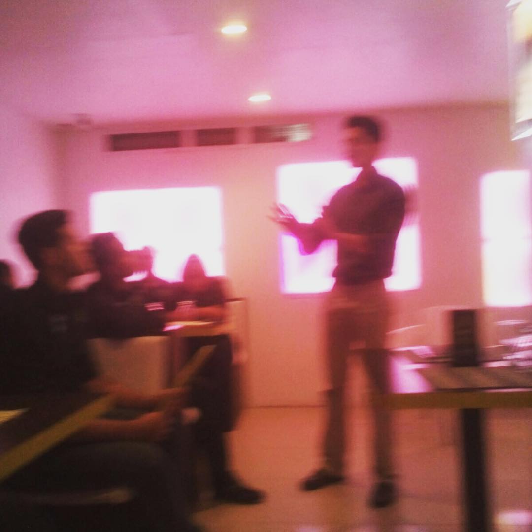 Kelvin Huggins Otra de @kiwilounge #HospitalidadGastronómica